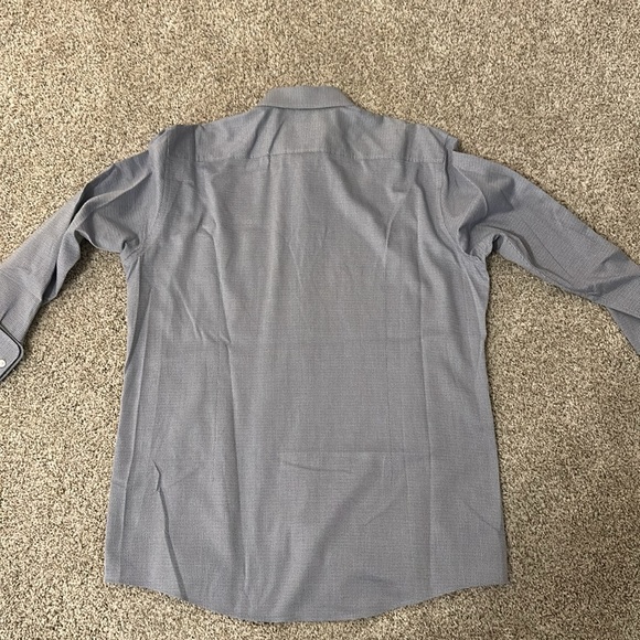 Hugo Boss Sharp Fit Dress Shirt 16x32/33 - Picture 3 of 3